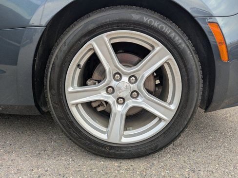 Used 2020 Chevrolet Camaro LT RWD image 24