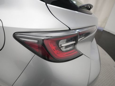 Used 2019 Toyota Corolla SE image 31