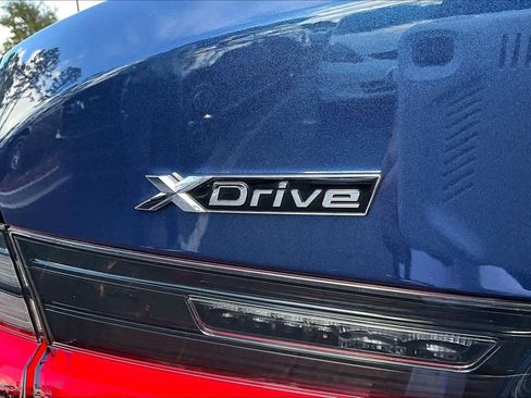 Certified 2023 BMW 330i xDrive Sedan w/ Driving Assistance Package image 9