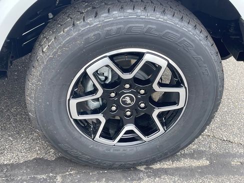 New 2025 Ford Bronco Outer Banks image 28