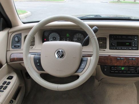 Used 2006 Mercury Grand Marquis LS RWD image 27