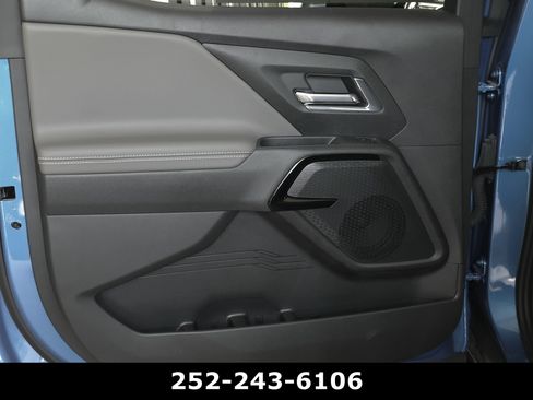 Used 2026 Chevrolet Silverado EV Trail Boss AWD/4WD image 34