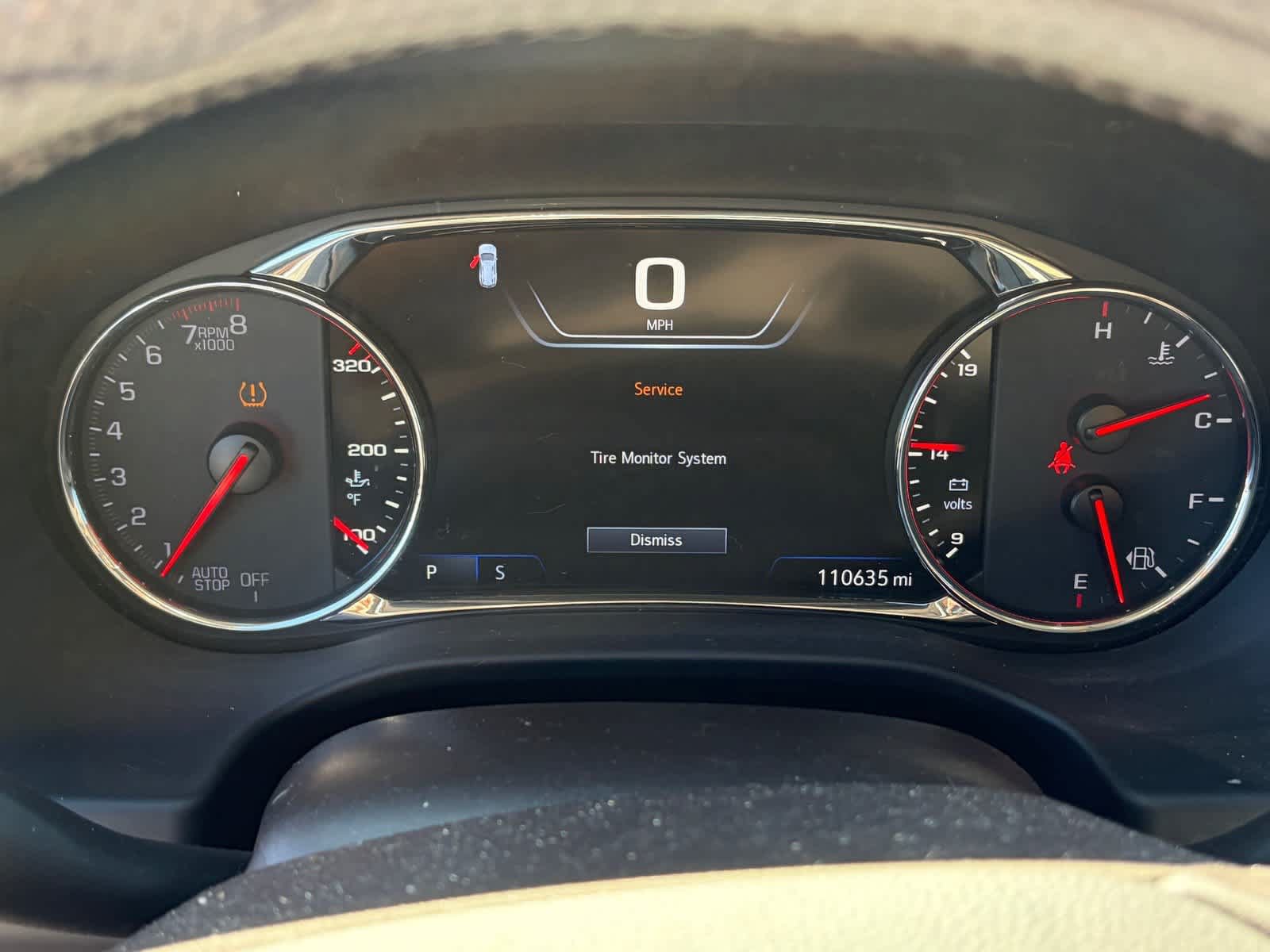 Used 2021 GMC Acadia SLT w/ Technology Package FWD image 15