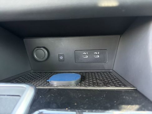 New 2026 Nissan Pathfinder SV w/ SV Premium Package FWD image 10