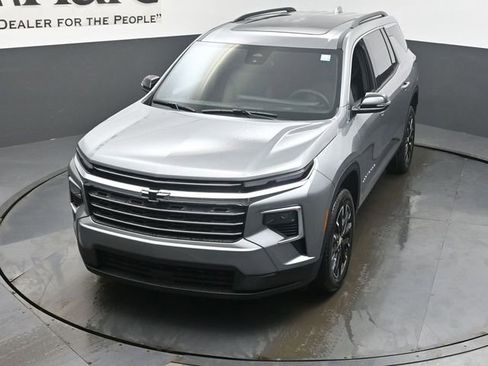 New 2026 Chevrolet Traverse LT image 25