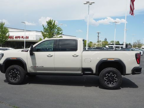 Used 2026 GMC Sierra 2500 AT4X AWD/4WD image 3