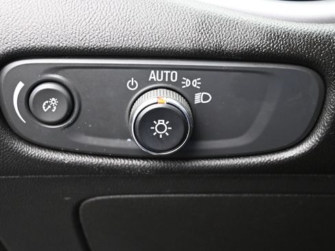 Used 2024 Chevrolet Malibu LT FWD image 19