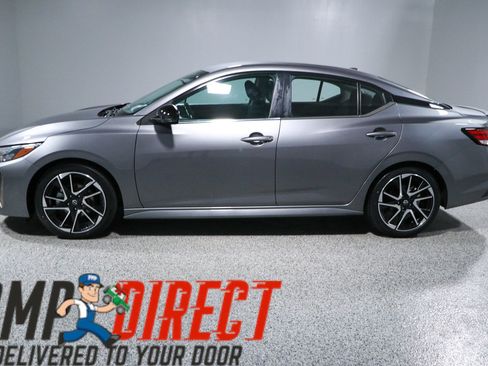 Used 2024 Nissan Sentra SR FWD image 10