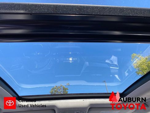 Used 2021 Toyota Highlander Platinum AWD/4WD image 37
