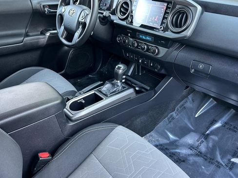 Used 2021 Toyota Tacoma TRD Off-Road w/ Technology Package image 14