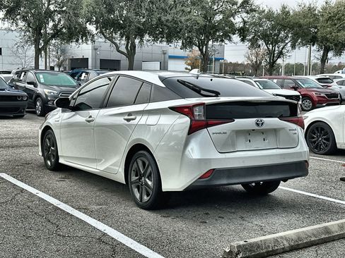 Used 2020 Toyota Prius XLE image 4