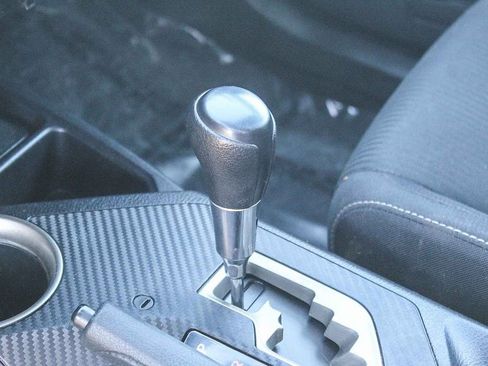 Used 2013 Toyota RAV4 XLE w/ Preferred Accessory Pkg image 19