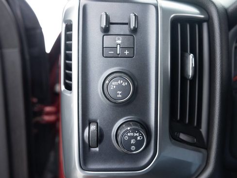 Used 2017 Chevrolet Silverado 1500 LT w/ All Star Edition AWD/4WD image 39