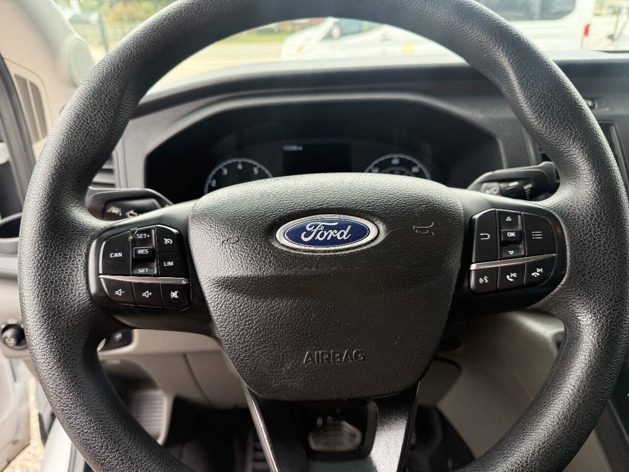 Used 2020 Ford Transit 350 XLT RWD image 6
