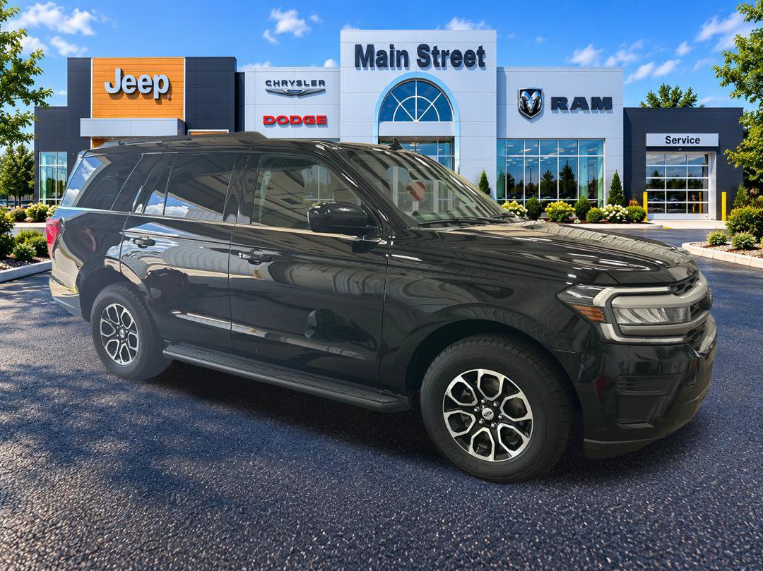 Used 2024 Ford Expedition XLT AWD/4WD image 7