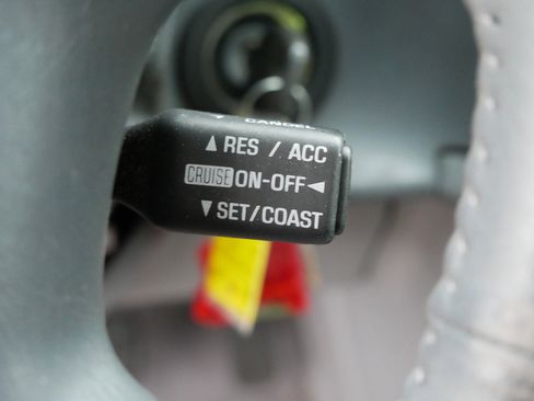 Used 2002 Toyota Sienna XLE image 28