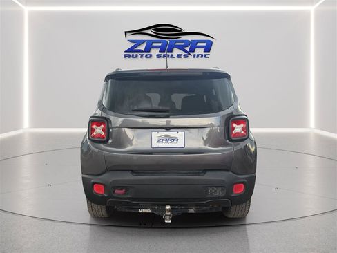 Used 2017 Jeep Renegade Trailhawk AWD/4WD image 6