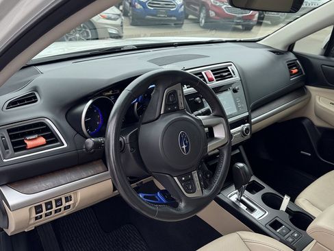 Used 2017 Subaru Outback 3.6R Limited image 15