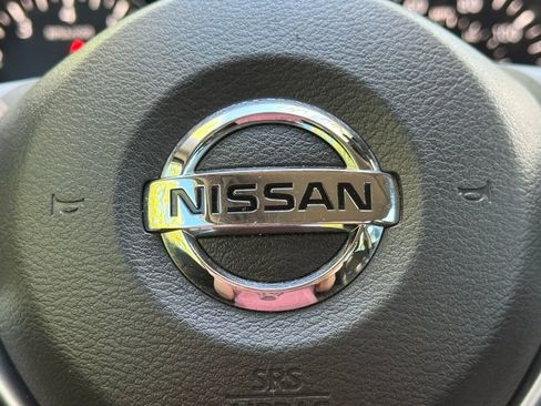 Used 2020 Nissan Rogue S FWD image 17
