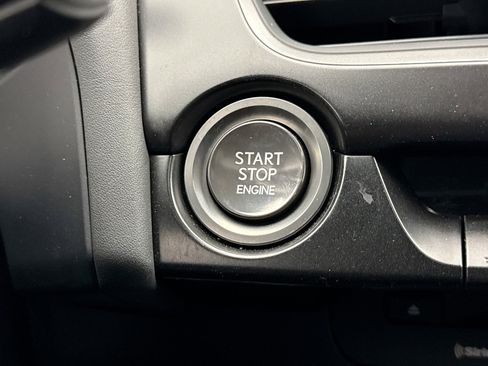 Used 2022 Lexus UX 200 image 19