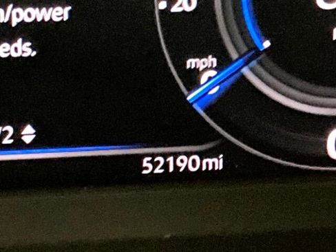 Used 2019 Volkswagen Tiguan SEL image 27