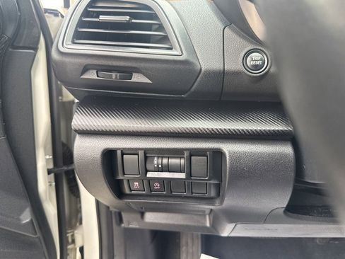 Used 2021 Subaru Crosstrek 2.0i Premium image 14