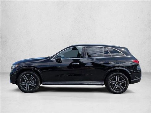 Used 2026 Mercedes-Benz GLC 300 image 9