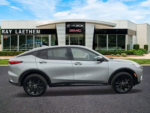 Used 2025 Buick Envista Sport Touring w/ Convenience I Package image 6