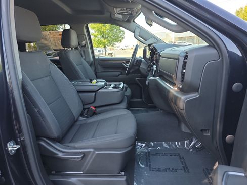 Used 2023 Chevrolet Silverado 1500 LT AWD/4WD image 29
