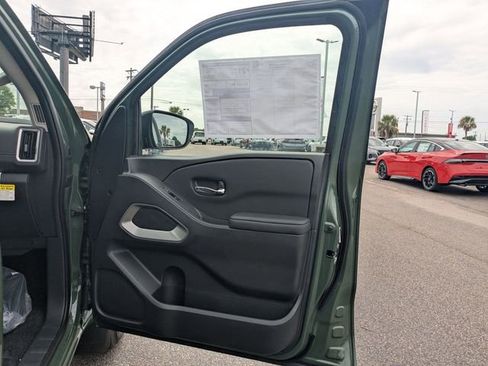 New 2026 Nissan Frontier SV w/ SV Convenience Package RWD image 31