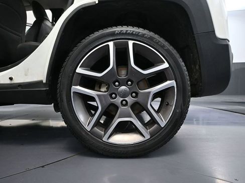 Used 2019 Jeep Renegade Limited w/ Safety and Security Group image 12