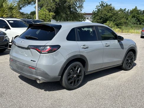 Used 2025 Honda HR-V Sport image 4