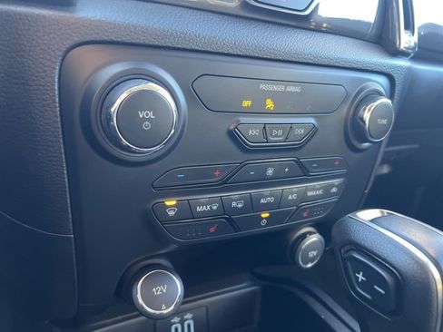 Used 2019 Ford Ranger Lariat w/ Equipment Group 501A Mid image 19