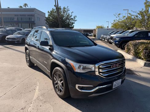 Used 2017 GMC Acadia SLT image 7