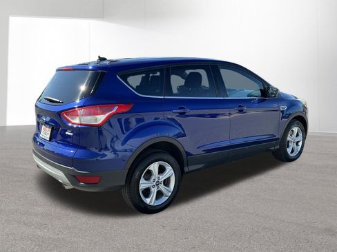 Used 2016 Ford Escape SE AWD/4WD image 3