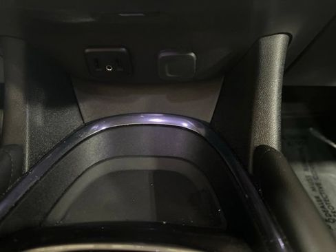 Used 2018 Chevrolet Malibu LT FWD image 29
