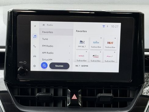 Used 2025 Toyota Corolla LE w/ Convenience Package image 26