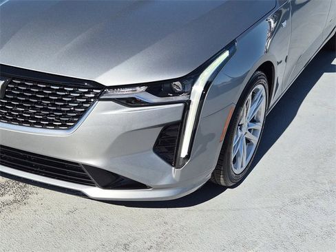 Used 2023 Cadillac CT4 Luxury image 10