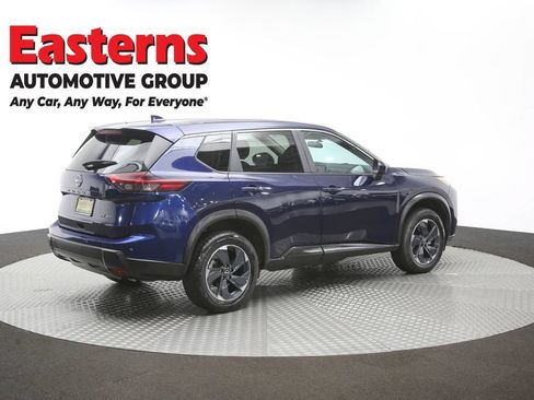 Used 2024 Nissan Rogue SV AWD/4WD image 41
