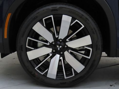 New 2025 Mitsubishi Outlander SE image 27