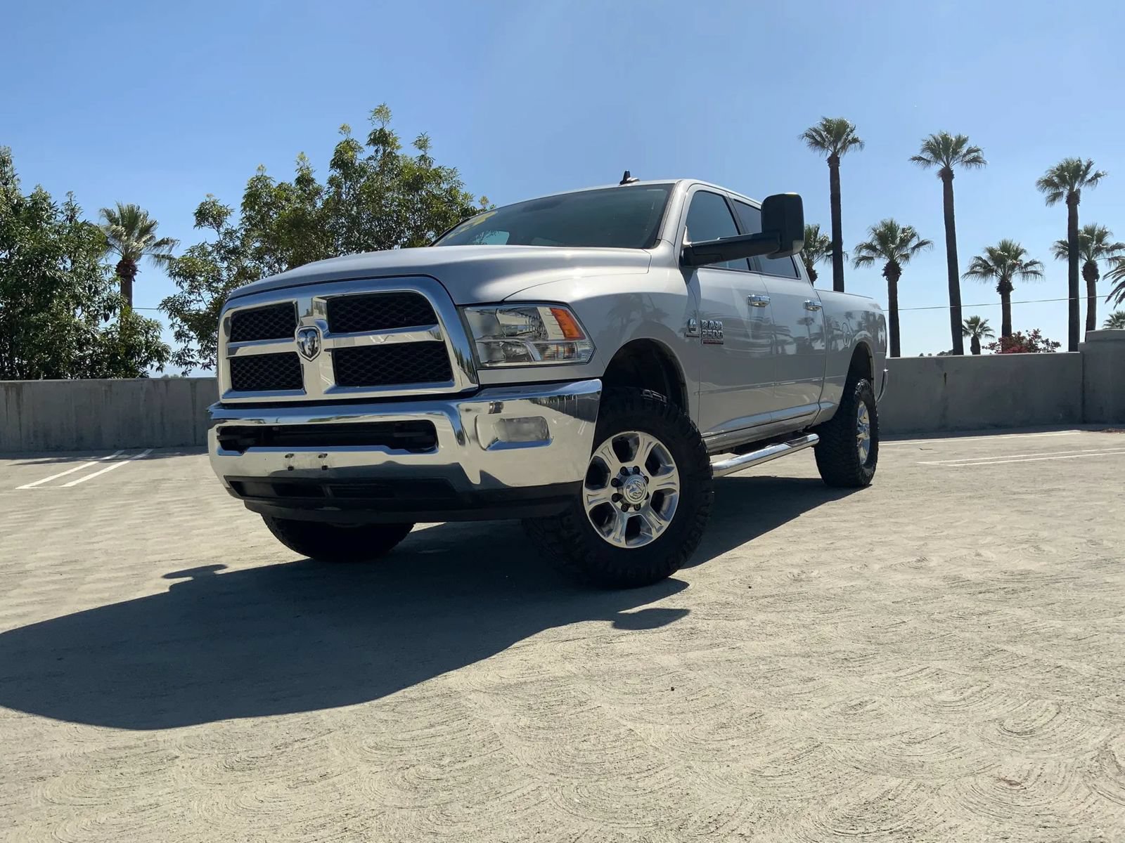 Used 2017 RAM 2500 SLT AWD/4WD image 4