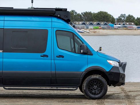 Used 2021 Mercedes-Benz Sprinter 2500 image 11