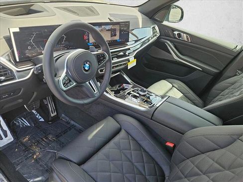New 2026 BMW X5 M60i image 3