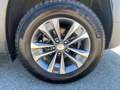 Used 2025 Chevrolet Equinox LT image 26