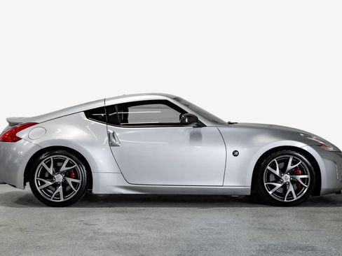 Used 2013 Nissan 370Z Touring w/ Sport Pkg RWD image 5