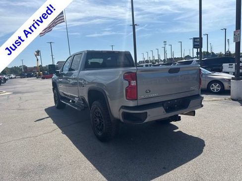 Used 2024 Chevrolet Silverado 2500 High Country w/ High Country Premium Package AWD/4WD image 5