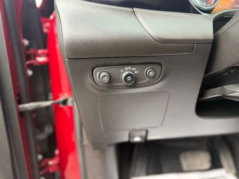 Used 2020 Buick Encore GX Preferred w/ Cold Weather Comfort Package image 29