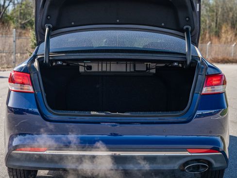 Used 2018 Kia Optima LX image 15