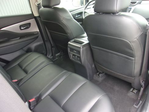 Used 2023 Nissan Murano SV image 25