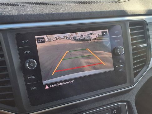 Used 2021 Volkswagen Atlas SE image 20